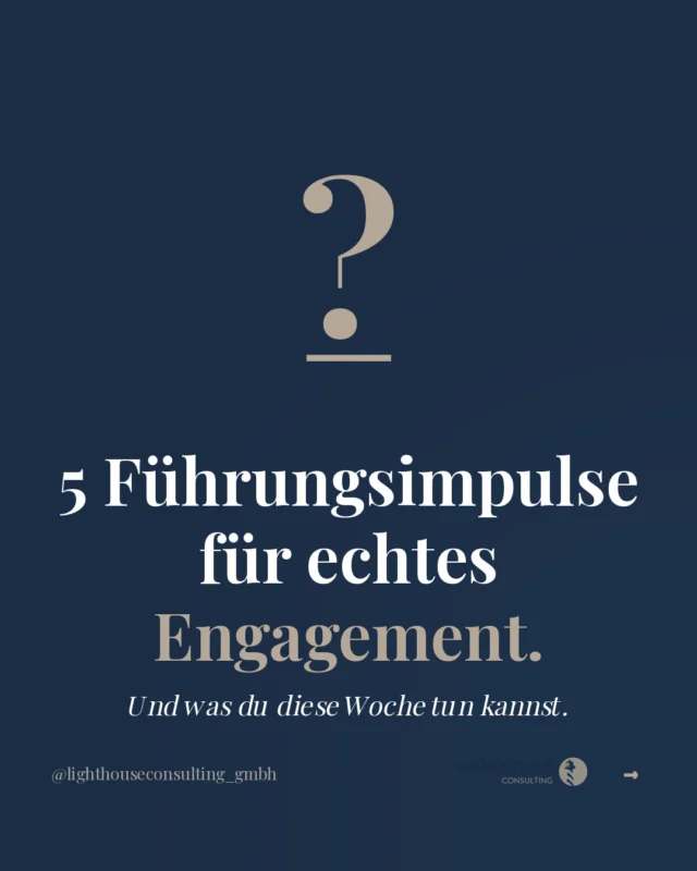 Engagement entsteht nicht durch Gehalt. Es entsteht durch Führung.

Genau das zeigt die Gallup-Studie 2026 für Deutschland: Nur ein kleiner Bruchteil der Beschäftigten ist wirklich engagiert bei der Arbeit. Die große Mehrheit macht Dienst nach Vorschrift oder hat innerlich bereits gekündigt. Das gilt für Zahnarztpraxen genauso wie für jede andere Branche.

Im Karussell zeige ich dir 5 konkrete Führungsimpulse, die echtes Engagement im Praxisteam entstehen lassen. Nicht als Theorie, sondern als Dinge, die du diese Woche anfangen kannst.

Denn wer im Team keine Orientierung hat, wer nicht weiß, wofür der eigene Beitrag zählt, der zieht sich zurück. Nicht aus Faulheit. Aus Orientierungslosigkeit.

Das ist keine Schwäche deines Teams. Es ist ein Signal an die Führung.

Kommentiere ENGAGEMENT und ich schicke dir das PDF mit allen Details per DM.
