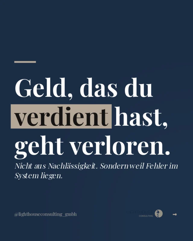 Geld, das du verdient hast, geht verloren, bevor du es siehst.

Nicht weil die Leistung nicht erbracht wurde. Nicht weil die Patientin nicht da war. Sondern weil in der Abrechnung etwas nicht stimmt. Ein falscher Code, eine vergessene Dokumentation, ein Datum, das nicht passt. Und weg ist weg.

Das Frustrierende daran: Diese Fehler passieren nicht aus Nachlässigkeit. Sie passieren, weil das Thema Abrechnung im Praxisalltag irgendwo zwischen Stuhlwechsel und Personalfrage untergeht. Weil niemand in der Ausbildung erklärt hat, wo die häufigsten Lücken wirklich liegen.

Im Karussell zeige ich dir, welche Fehlerquellen in der Abrechnung am meisten Geld kosten, und was du konkret tun kannst, damit das nicht weiter passiert.

Welcher Bereich in der Abrechnung fühlt sich bei dir gerade am unsichersten an?