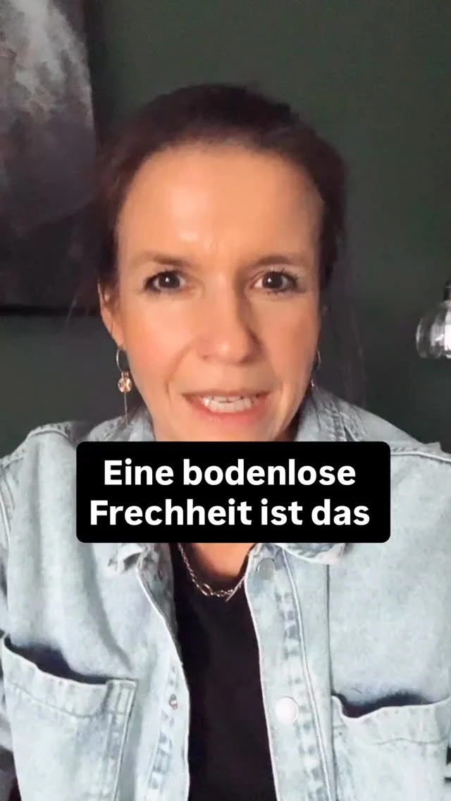 Im Antwortschreiben der Versicherung steht, dass der Zahnarzt, was er berechnet, Wucher sei, weil er den Faktor 8,9 nehme. 

Ich finde, es ist eine bodenlose Frechheit☹️