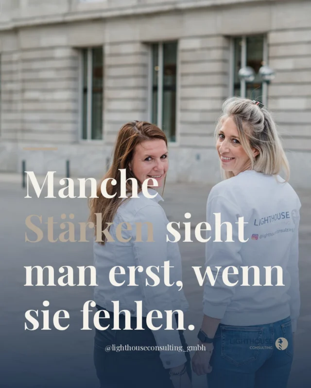 Viele Praxen laufen, weil eine Person im Hintergrund dafür sorgt, dass alles läuft. Nicht laut, nicht mit großen Ankündigungen, aber zuverlässig.

Sie sieht, was fehlt, bevor du danach fragst. Sie hält das Team zusammen, wenn der Morgen wieder chaotisch startet.

Und sie sorgt dafür, dass deine Patientinnen und Patienten das nie merken.

Das ist kein Zufall. Das ist Haltung, Erfahrung und echte Verantwortung.

Wer diese Person in seiner Praxis hat, sollte sie nicht als selbstverständlich betrachten. Denn was sie täglich leistet, ist mehr als ein Jobtitel.

Wie zeigst du ihr, dass du das siehst?

#Praxismanagement #Zahnarztpraxis #Praxisführung
