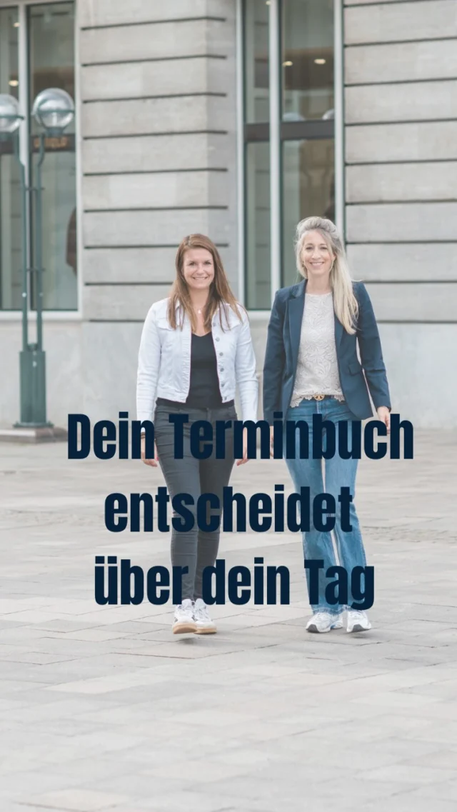 Dein Terminbuch entscheidet über deinen Tag.

Du möchtest, dass deine Patienten nicht lange warten.
Du möchtest am Ende des Tages wirtschaftlich sein und keine 20 (01) Behandlungen hintereinander weg behandeln.
Du möchtest, dass deine Mitarbeiter nicht gestresst sind und sich nicht ständig rechtfertigen müssen, dass Patienten länger warten.
Du möchtest nicht nur auf Hochtouren durch die Praxis laufen und von Zimmer zu Zimmer sprinten.

Dann fang jetzt an und nimm dir die Zeit
Wie soll dein Wunschterminbuch aussehen?

Schreib doch einen Kommentar hier. 

#Struktur 
#patient 
#terminbuchen