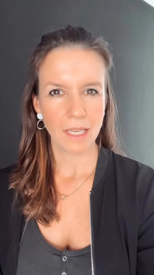 Eine gute Struktur ist mehr als nur Organisation.

💯Sie schützt dich
💯Sie schützt dein Team
💯Und sie schützt deine Zeit

Das Ergebnis?
Weniger Stress. Weniger Chaos. Mehr Fokus.

Struktur ist kein Luxus
sie ist dein Schutz vor Burnout.

#zahnärztin #zahnmedizin #zahnmedizinischefachangestellte