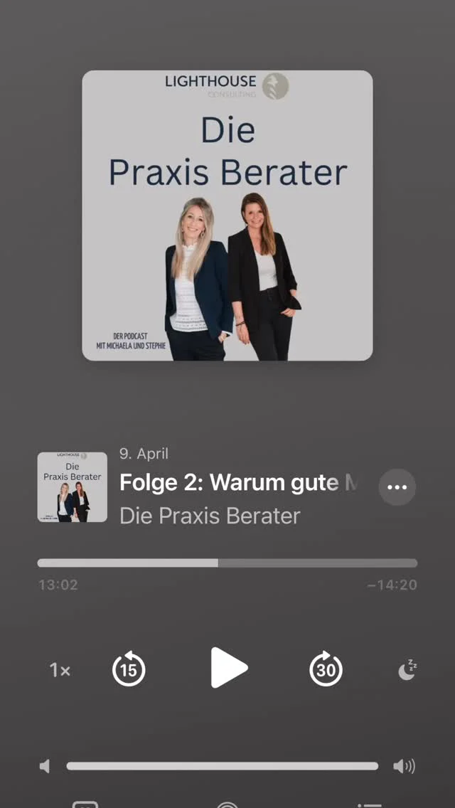In unserer 2. Folge sprechen wir darüber, warum gute Mitarbeiter deine Praxis verlassen und was du tun kannst, damit du die guten Mitarbeiter nicht verlierst.

Eines sei vorweggenommen: Deine Mitarbeiter kündigen selten nur wegen des Gehalts! 

Hör gerne rein und lass uns einen Kommentar da, wie dir die Folge gefallen hat. 

Den Link zum Podcast findet ihr in der Bio.

Alles Liebe
Michaela & Stephie