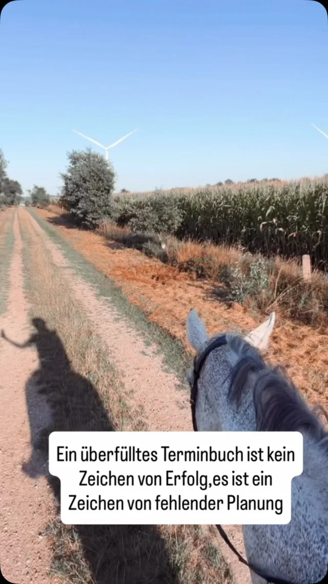Und wenn am Nachmittag dann nur Routineuntersuchungen stehen, während wichtige Behandlungen auf der Strecke bleiben? Macht das wirtschaftlich keinen Sinn der Tag wird stressig und unrentabel zugleich.

Weniger ist oft mehr:
✅ Realistische Taktung
✅ Pufferzeiten einplanen
✅ Prioritäten statt Vollstopfen

Ein gutes System schützt dein Team vor Überlastung und deine Praxis vor unnötigem Stress.

💬 Möchtest du mehr über Struktur im Terminbuch wissen? Schreib uns gerne an!

#Terminplanung #Praxisorganisation #zahnarzt