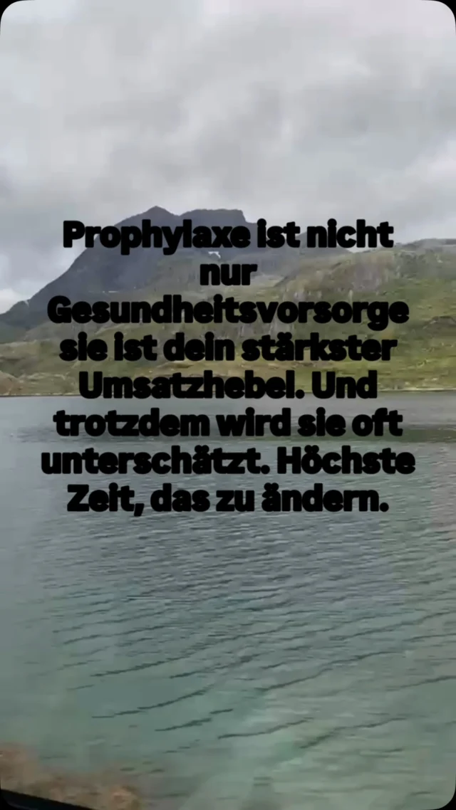 Ohne Konzept. Ohne Strategie. Ohne Chance.

Prophylaxe ist Gold wert aber nur, wenn sie auch wirklich funktioniert.

Gute Fachkräfte fallen nicht vom Himmel. 🌧️
Patienten kommen nicht von alleine wieder.
Umsatz entsteht nicht durch Zufall.

Alles steht und fällt mit deinem Konzept.

Wer keine klare Strategie für seine Prophylaxe hat, verliert täglich:
❌ Gute Mitarbeiter
❌ Treue Patienten
❌ Bares Geld

Ein starkes Prophylaxe-Konzept ist kein Luxus es ist die Grundlage.

Transparent. Strukturiert. Erfolgreich. 💡

💬 Hast du bereits eine klare Strategie für deine Prophylaxe oder weißt du, wo der Schuh drückt? Schreib es in die Kommentare! 👇

#zahnärzte #prophylaxe