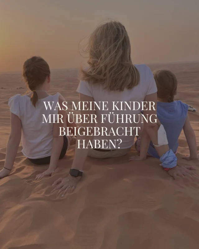 Unsere Kinder bringen uns jeden Tag soviel über Führung bei. 

Sie spiegeln uns jeden Tag wie es uns geht und wie wir drauf sind. Das beobachte ich auf jeden Fall bei meinen Mädels. Wenn es mir nicht gut geht und ich eine schlechte Energie ausstrahle, bekomme ich genau das auch von ihnen zurück.

Und genau so verhält es sich mit deinem Team. Du möchtest ein motiviertes und positives Team? Dann leb ihnen genau das vor!

Teile und like diesen Beitrag, damit wieder mehr Energie in den Praxisalltag fließt. 🤍